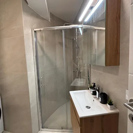 Apartman Gate Near Airport Szarajevó